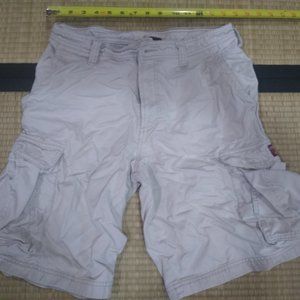 Aeropostale Cargo Shorts (white) - size 30 waist